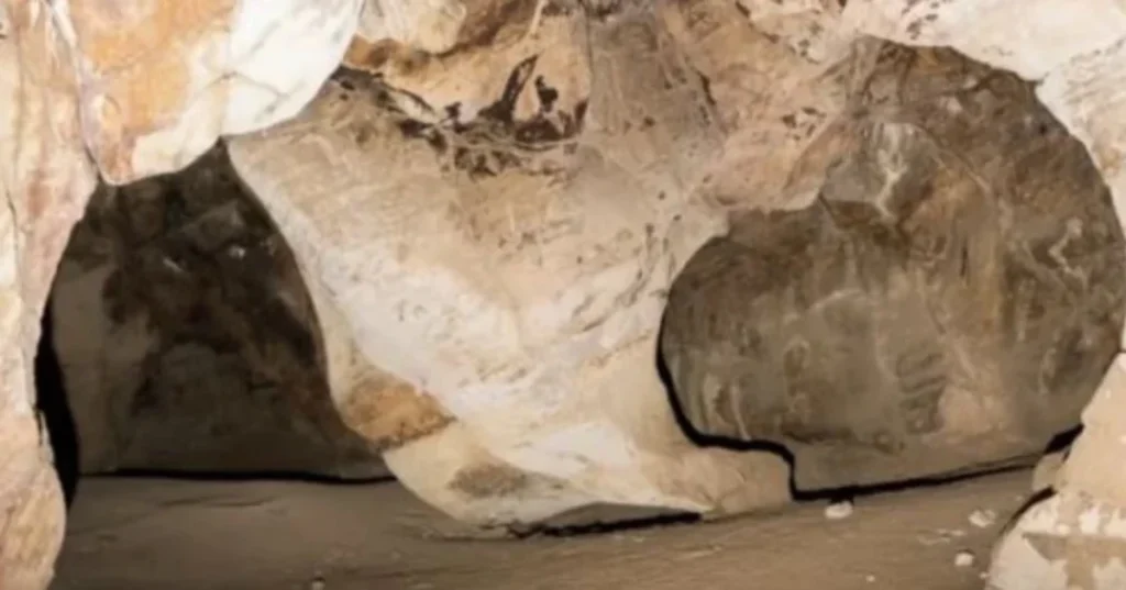 Cueva de los Walis