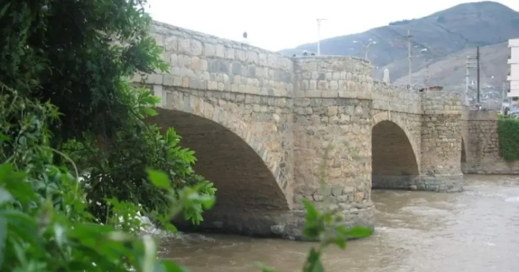 Puente Calicanto