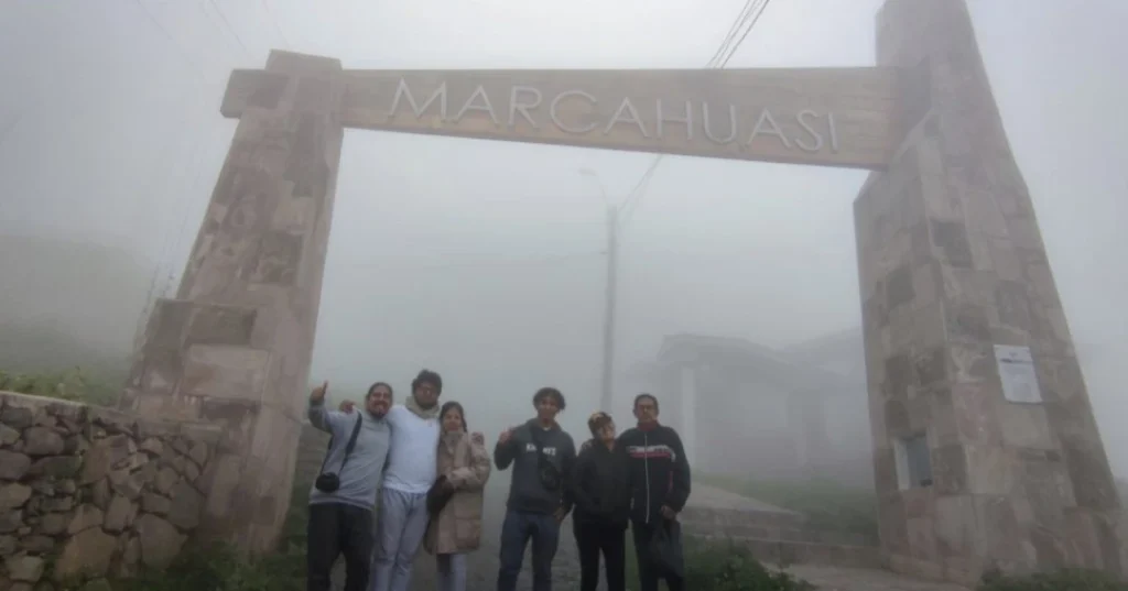 Amigos en Marcahuasi 2