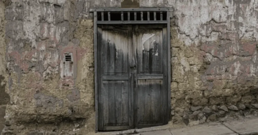 Puertas en Mollepata