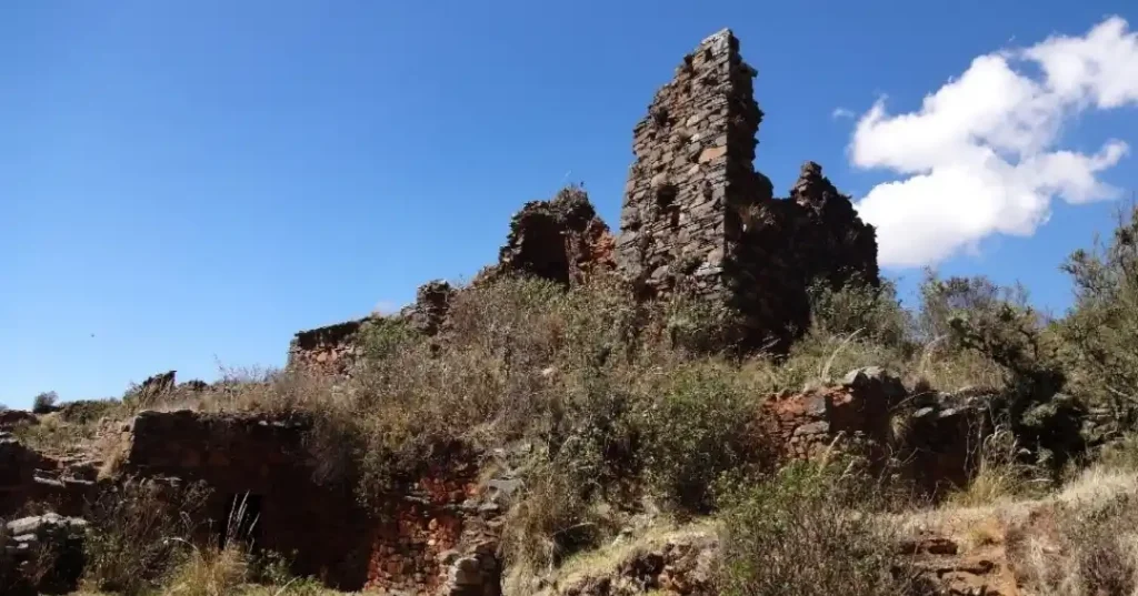 Cuatro Sitios Arqueológicos de Pasco