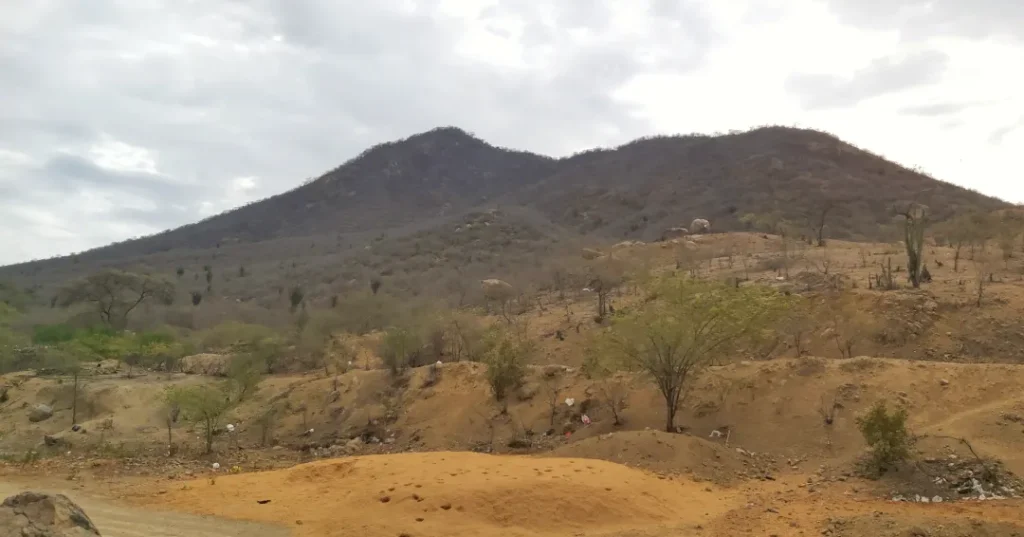 Cerro Arqueológico de Vicús