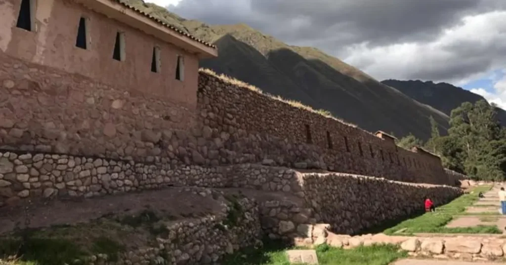 Palacio Inka Whayna Qhaqaq