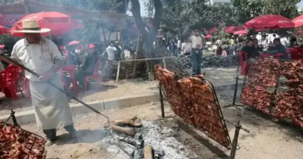 La obra maestra de Huaral: chancho al palo