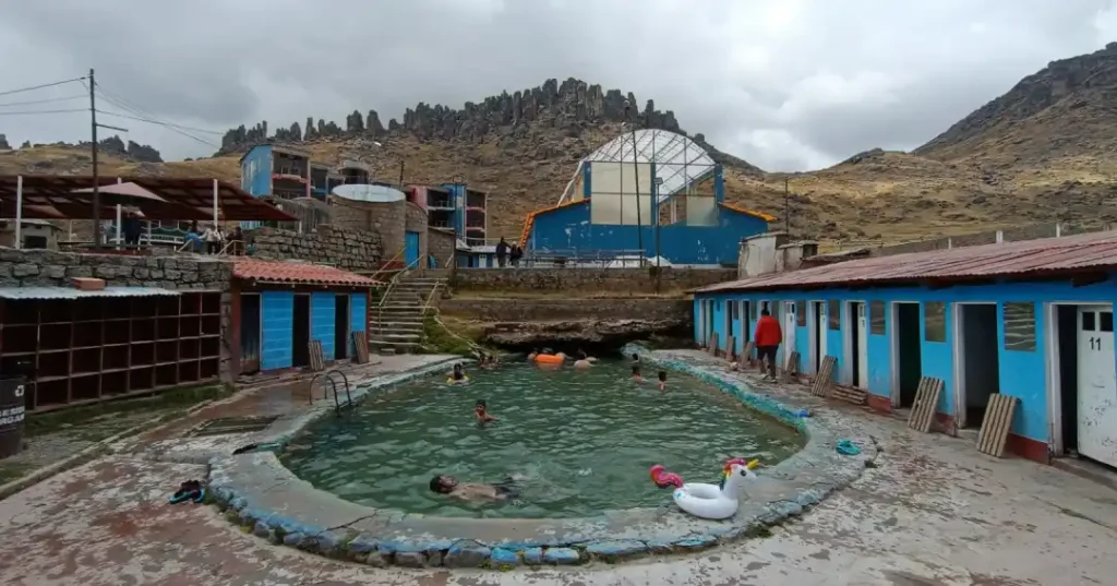 Baños Termales La Calera