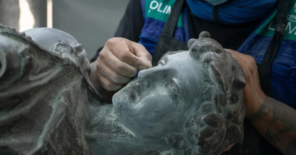 Esculturas históricas regresarán a la Plaza Italia